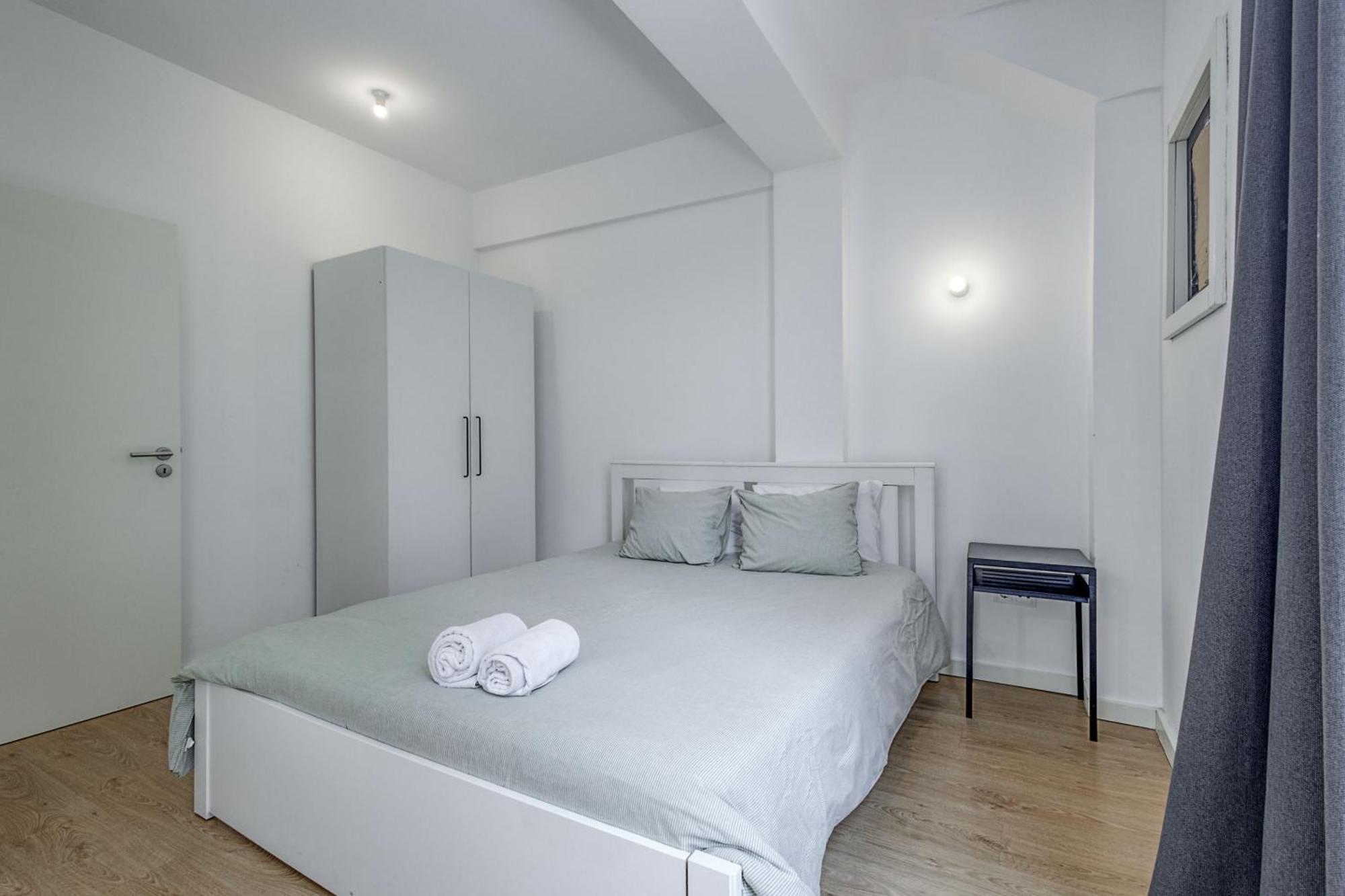 Travel And Live Apartments Porto Pokoj fotografie