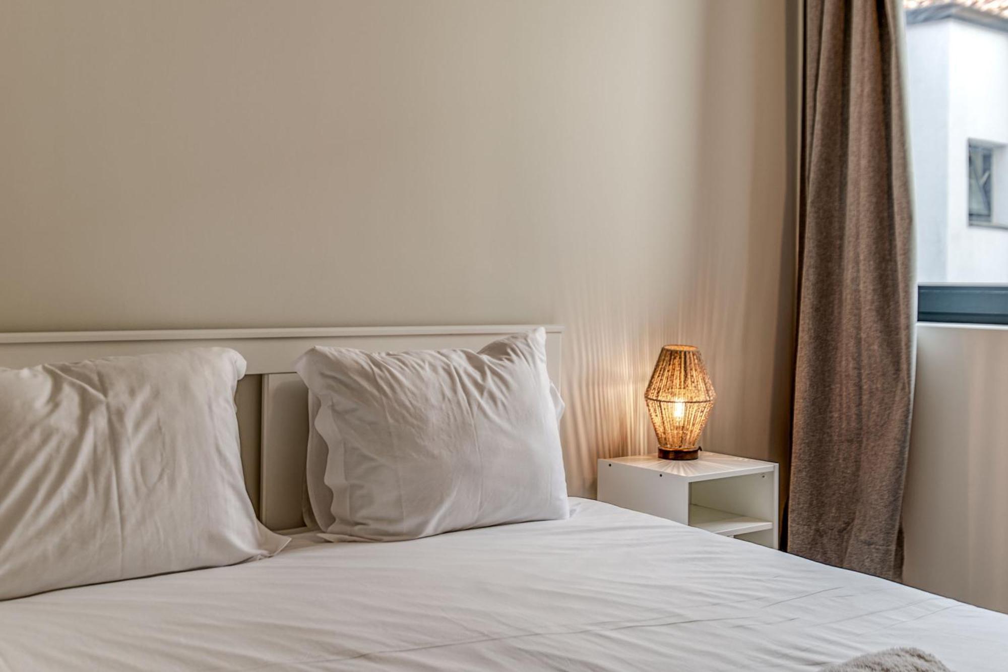 Travel And Live Apartments Porto Pokoj fotografie